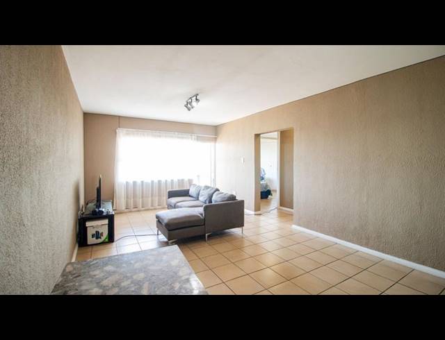 2 BEDROOM APARTMENT FOR SALE IN PRIMROSE HILL